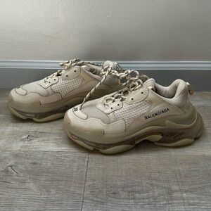 Balenciaga Triple S size 39